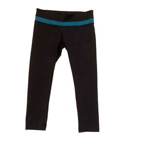 Kirkland Signature 3/4 Yoga Pant Sz S 130K